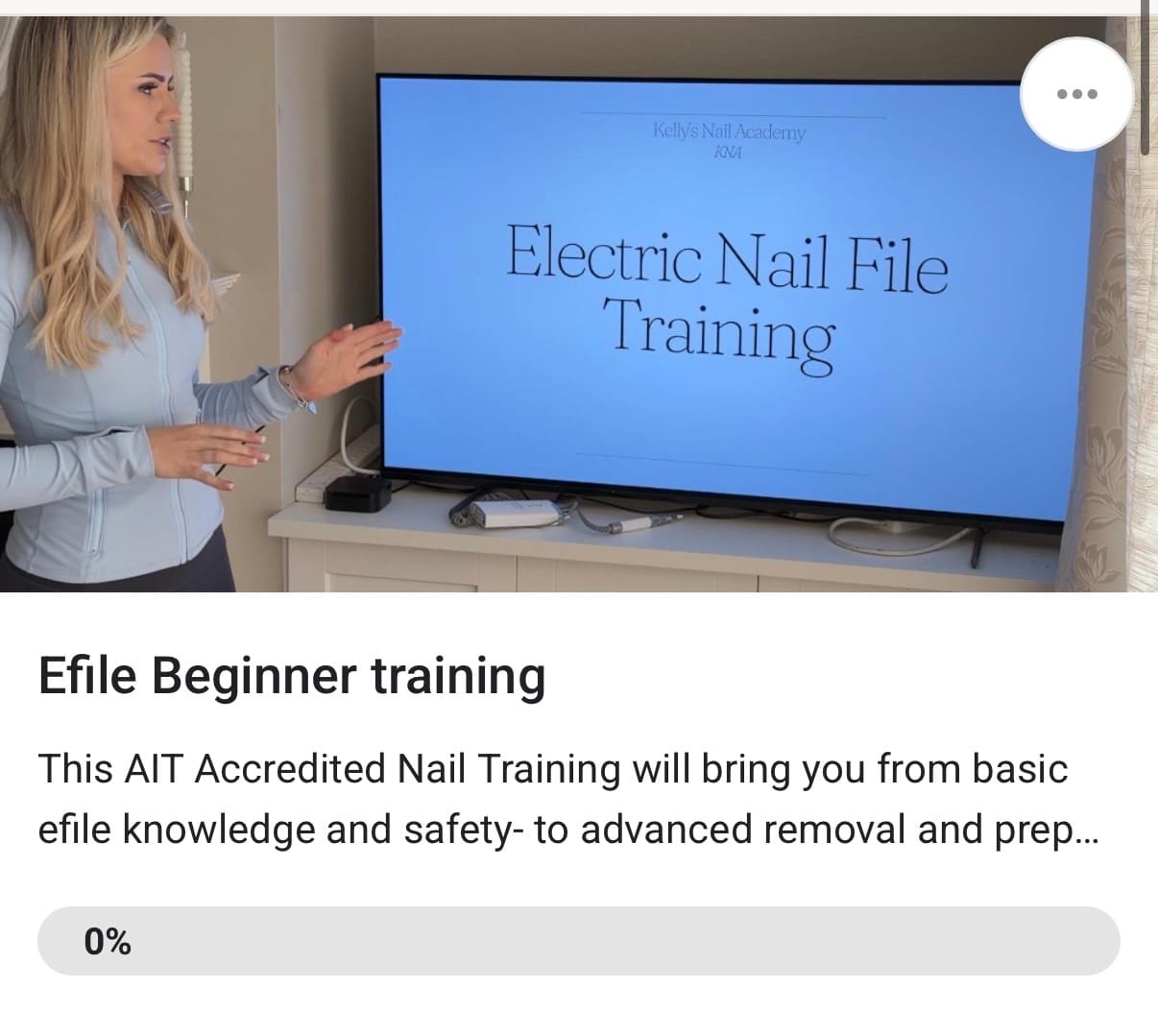 Kelly, founder of Kelly's Nail Academy